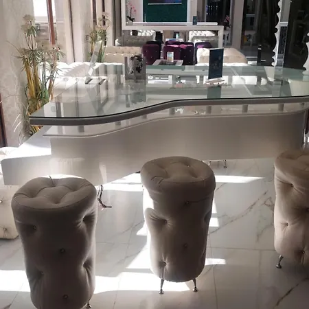 Harmony Palace Apartcomplex *