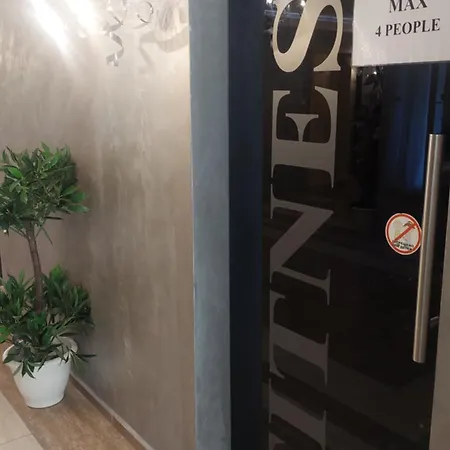 Harmony Palace Apartcomplex 3* 阳光海滩