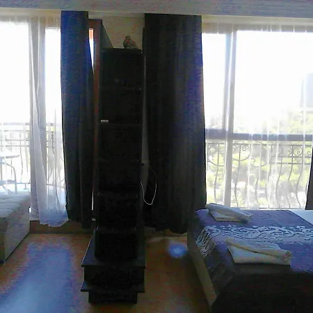 Harmony Palace Apartcomplex アパートホテル *