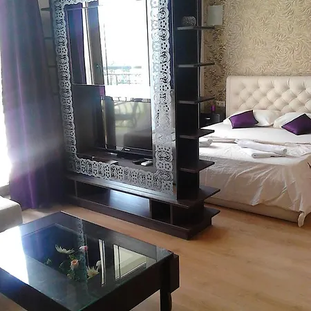 Harmony Palace Apartcomplex 3* サニービーチ