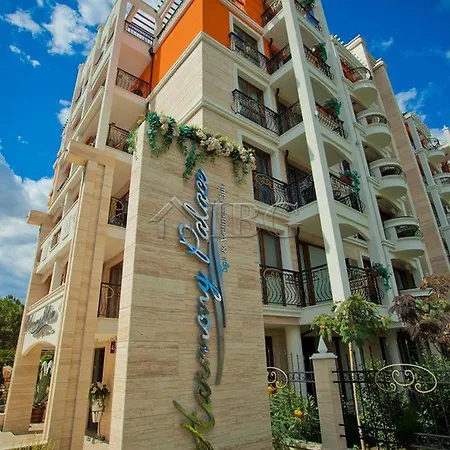 アパートホテル Harmony Palace Apartcomplex