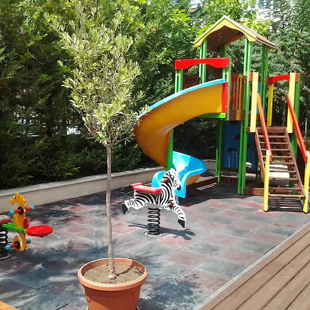 アパートホテル Harmony Palace Apartcomplex *