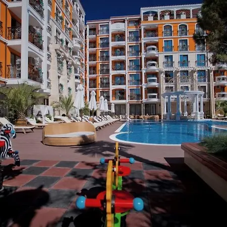 アパートホテル Harmony Palace Apartcomplex サニービーチ